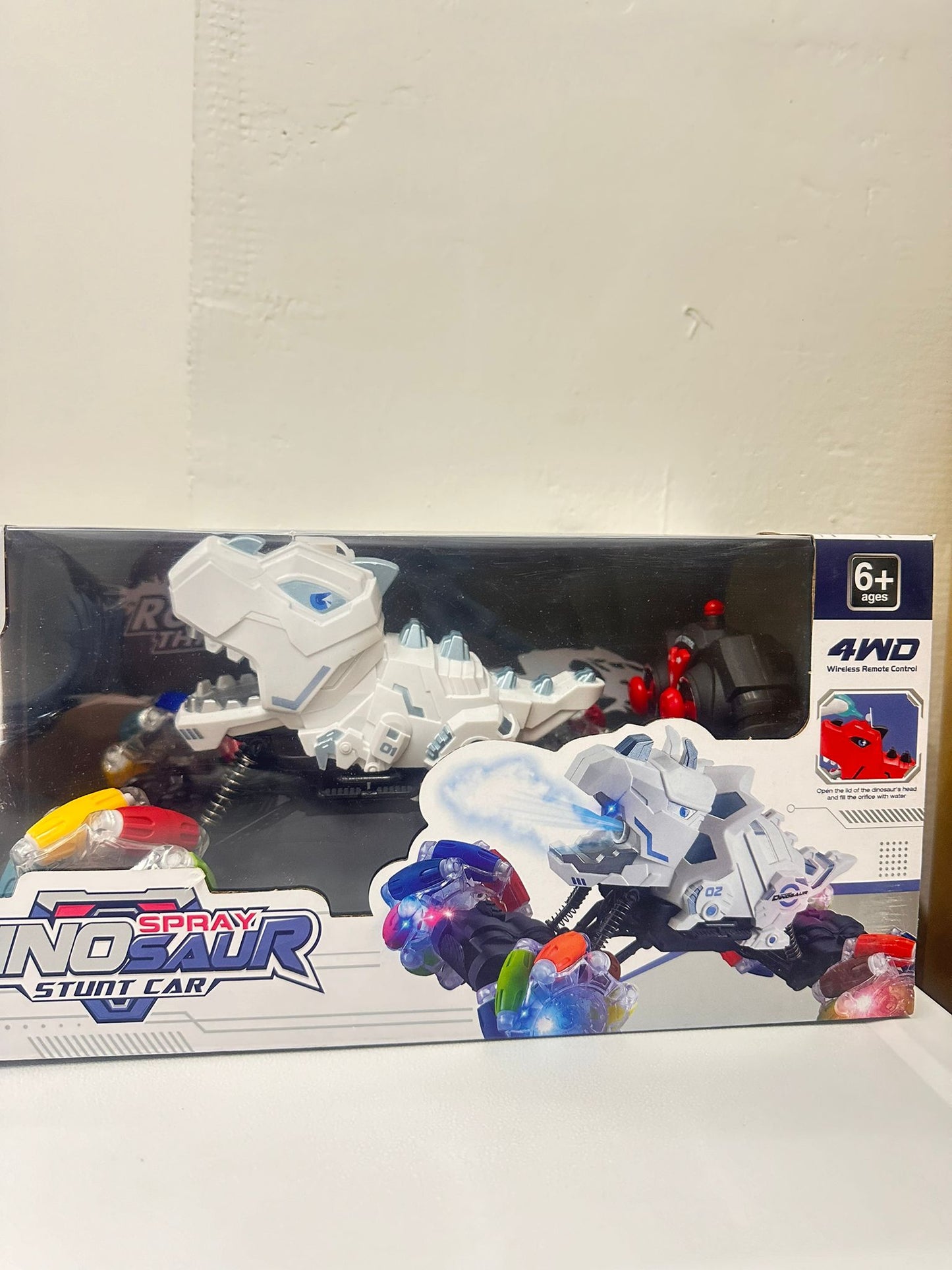 TELECOMANDĂ XXL DINOSAUR 360 CU EFECT BURLING PENTRU APĂ PULVERIZĂ ȘI ROȚI LED